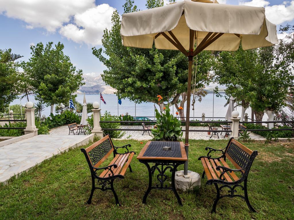 ليكسوري Sea Breeze Apartments المظهر الخارجي الصورة